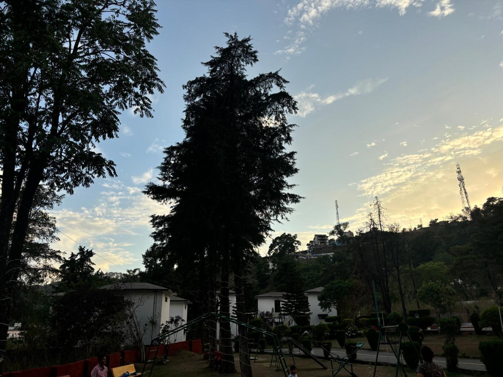 Shikha Resort Ewentbliz Bhīm Tāl Exteriér fotografie