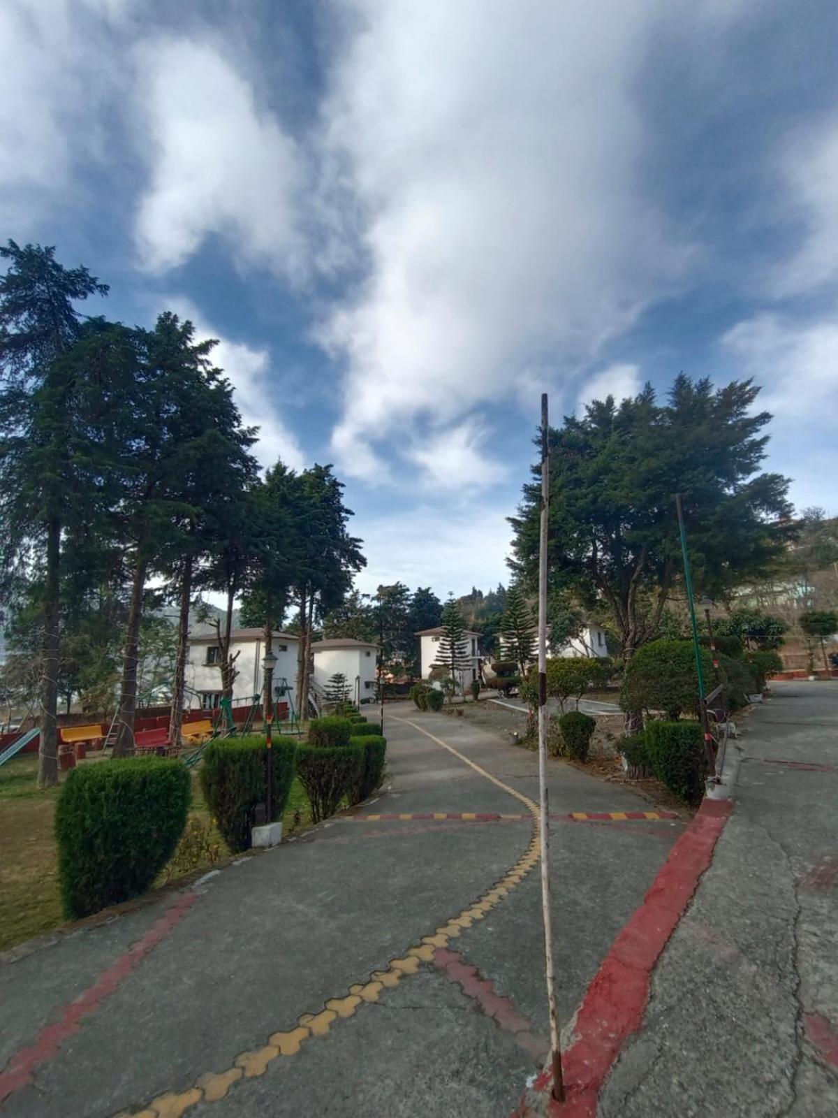 Shikha Resort Ewentbliz Bhīm Tāl Exteriér fotografie